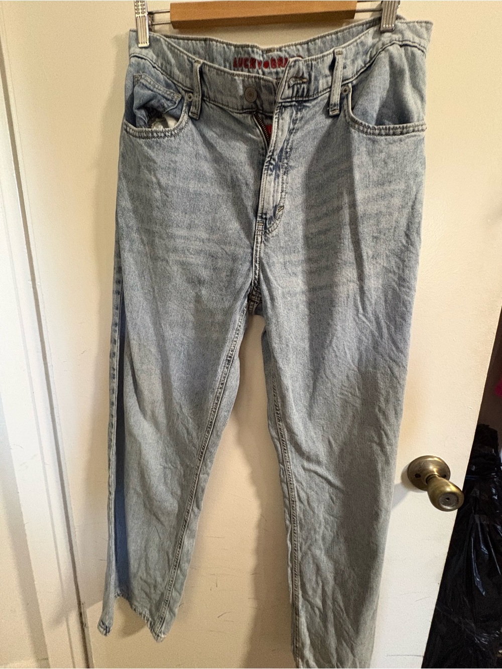 Lucky Brand Jeans - Straight Leg Denim Light Wash